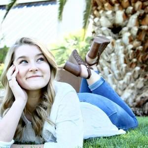 Meet your Posher, Brooke